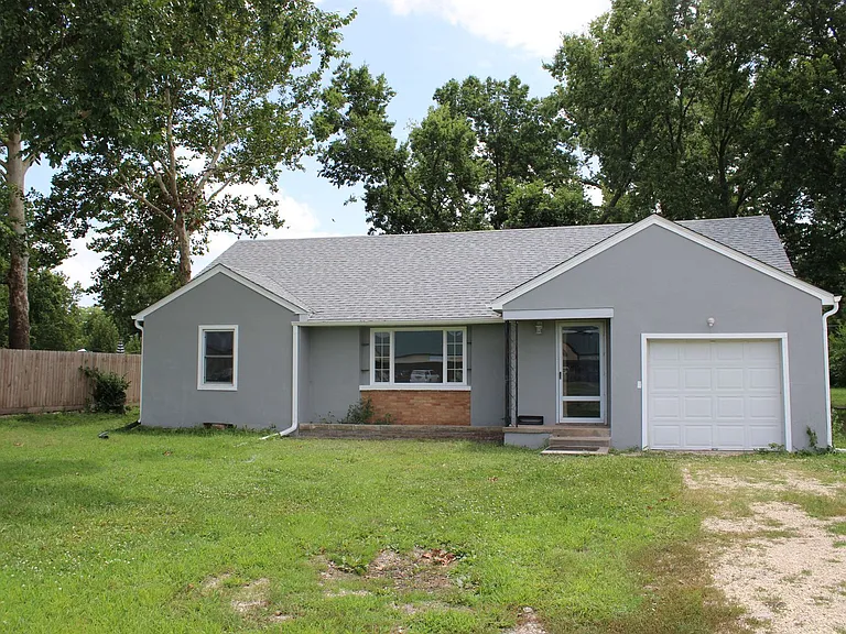 8840 Highway 24 — Photo 1
