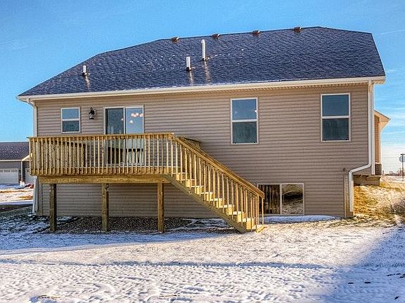 2nd image of 1622 Glade Dr SW