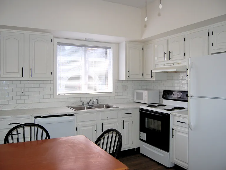 717 Main St #1 — Photo 1