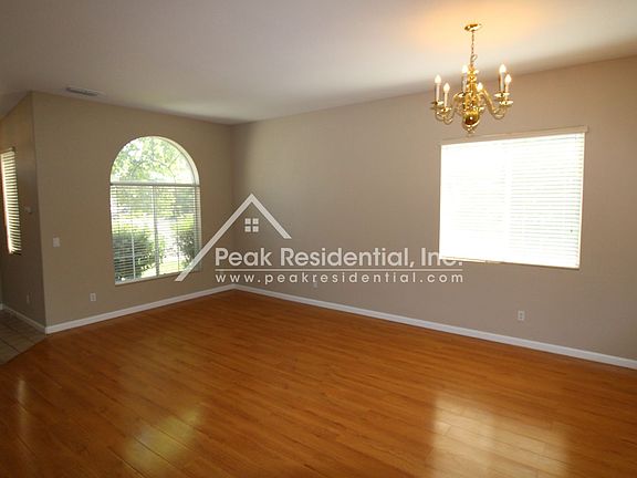 3rd image of 8101 Laguna Brook Way