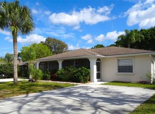 197 Golf Club Ln #199, Venice, FL 34293