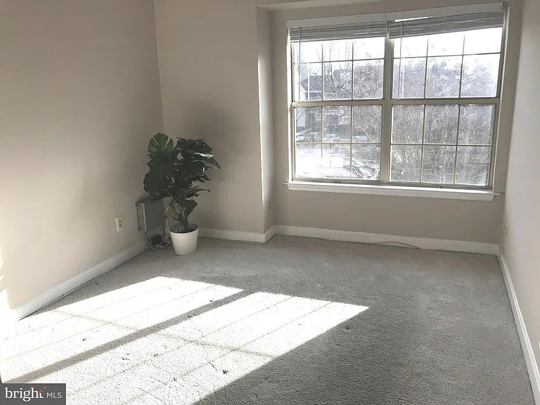 5918 Barbados Pl #202 — Photo 30