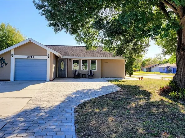 2015 Schooner Dr, Labelle, FL 33935