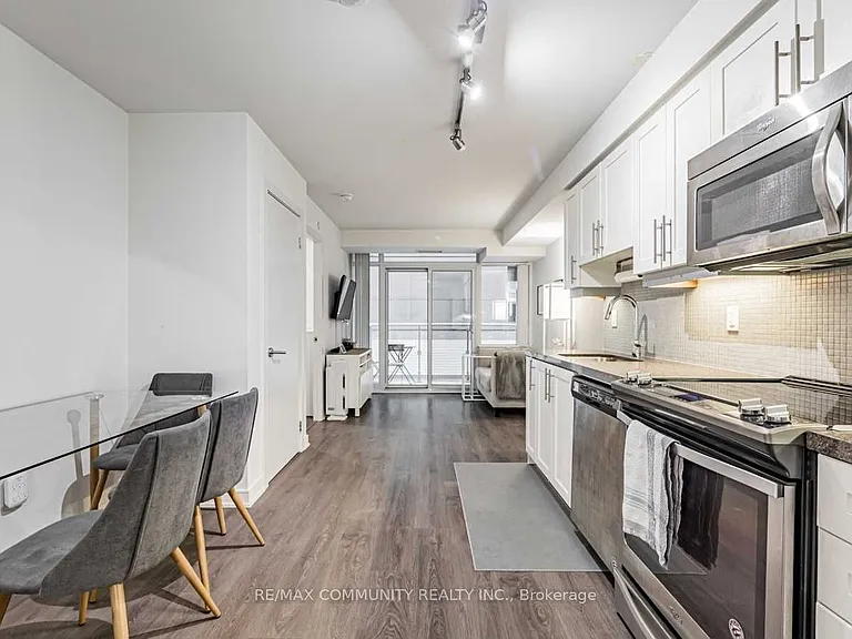 525 Adelaide St W #631 — Photo 5