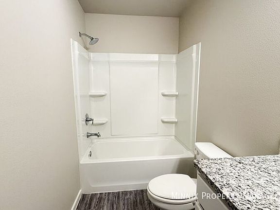 4th image of 1914 Langford Ave #B