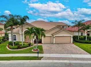 6376 Crown Island Cv, West Palm Beach, FL 33411