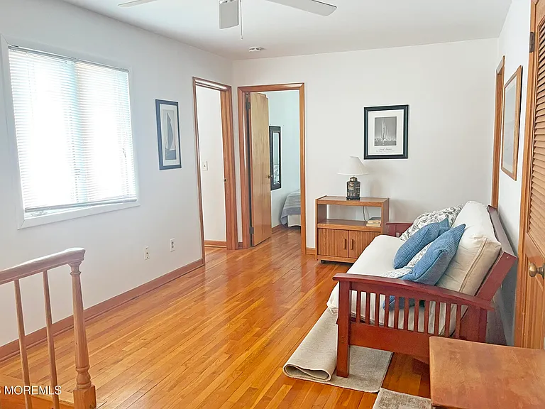 416 Salem Ave — Photo 13