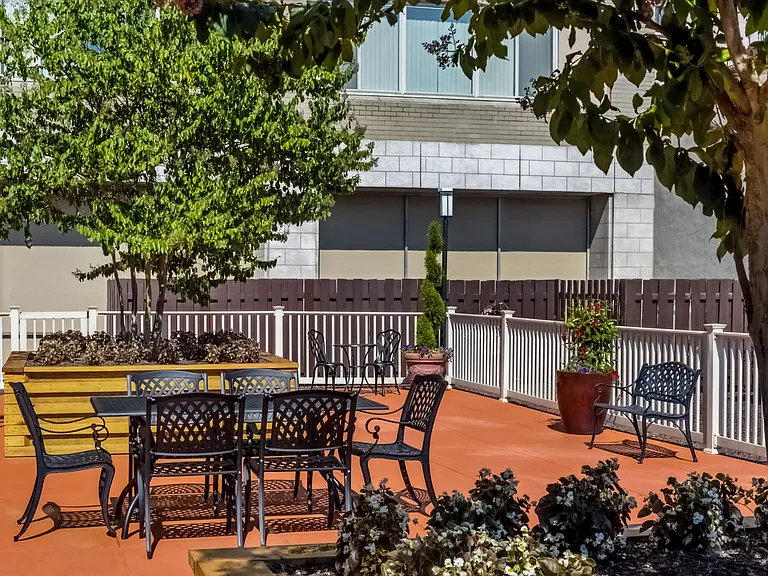 Horizon House — Photo 11