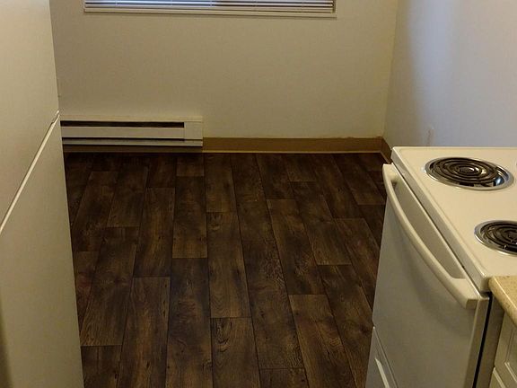 4th image of 16702 31st Ave S #232