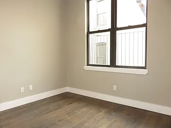 Rented by Rennit Inc.