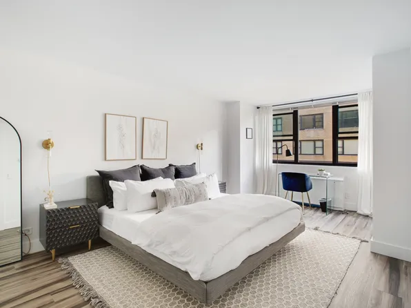 330 West 58th Street image 6 of 23