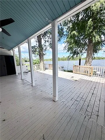 3 bed, 2.5 bath, 1484 sqft, $1,800 — Photo 2