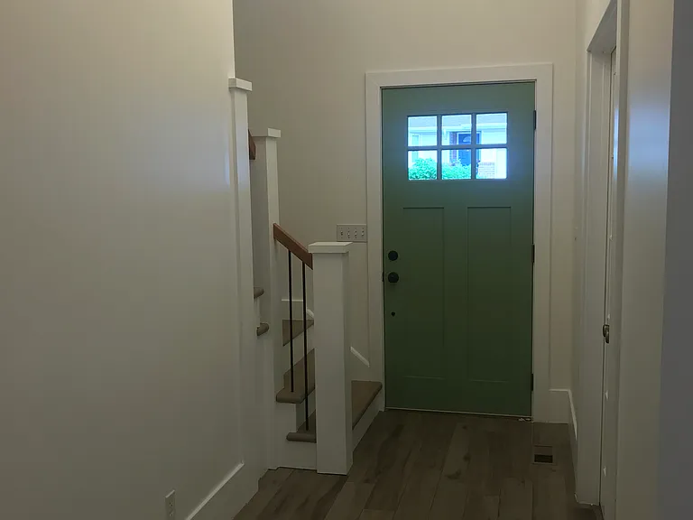 635 S Teresa St — Photo 8