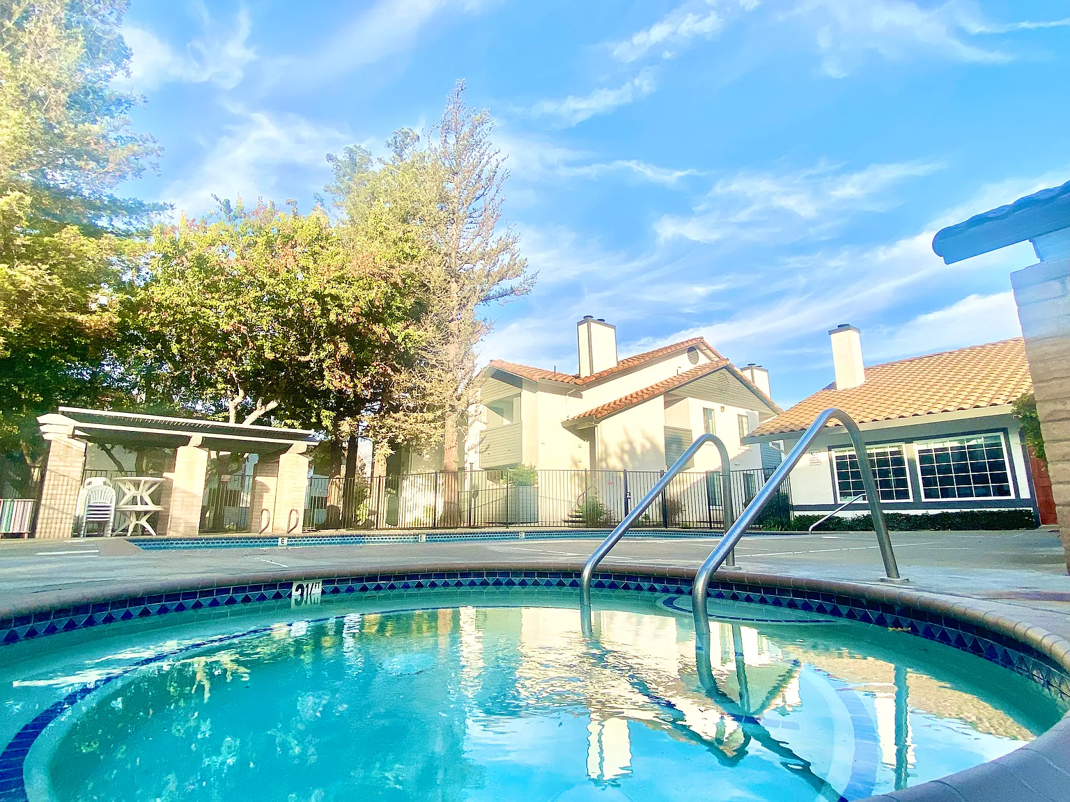 Spinnaker Pointe — Photo 4