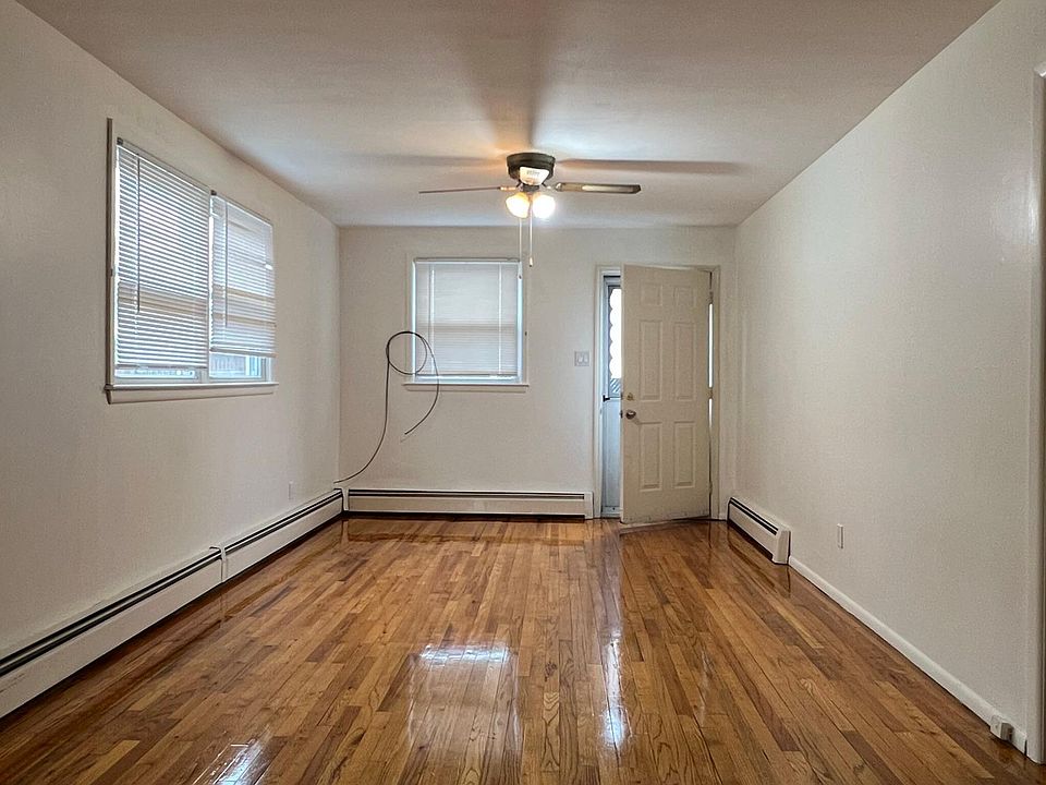 1st image of 7R Dorval Ave