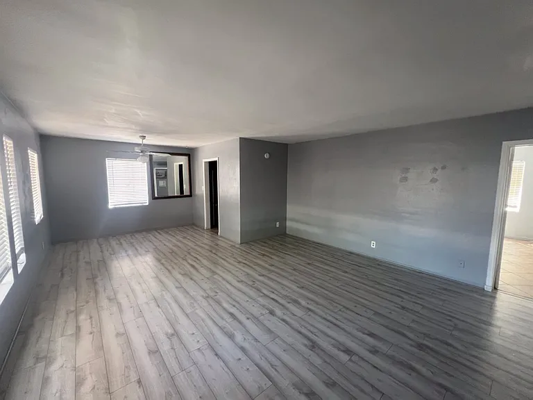 3026 E Loretta Dr — Photo 18