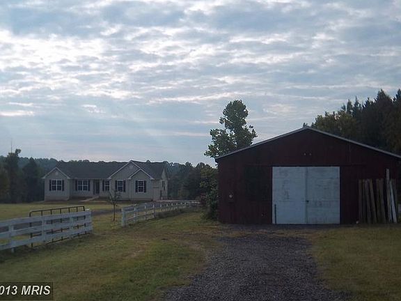3rd image of 22336 Rapidan Farms Dr
