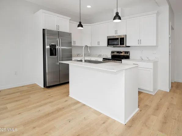 110 Comanche Way, Gypsum, CO 81637