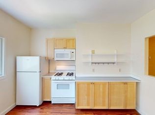22 Boynton St #R3, Jamaica Plain, MA 02130