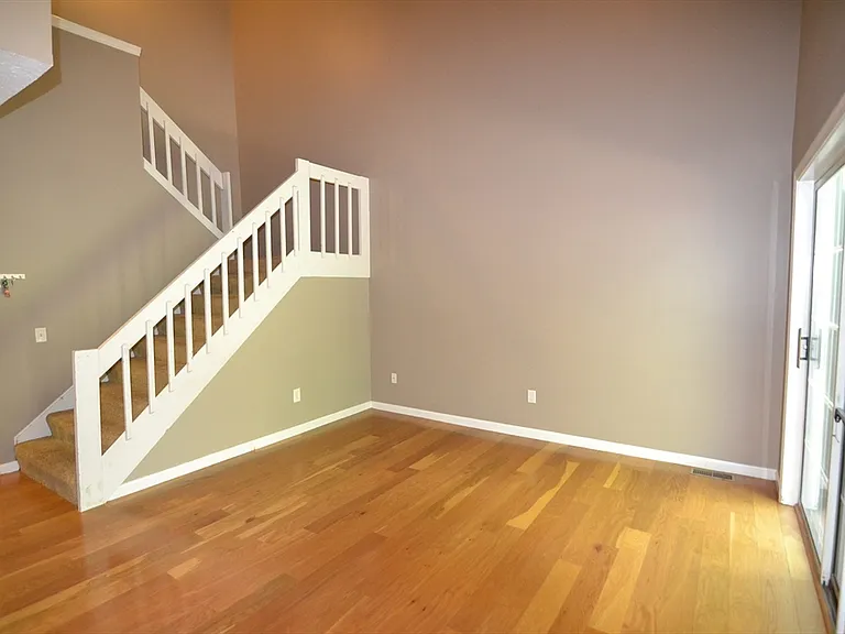 31 E Bluff Rd #31 — Photo 3