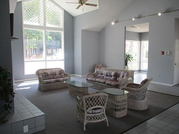 4th image of 406 Northlake Dr