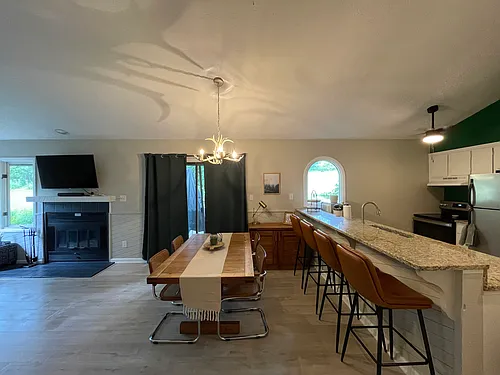 2209 Tanners Rdg Photo 1