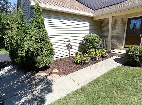 2nd image of 2754 Olympic Ct
