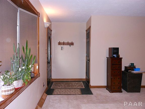 3rd image of 2213 W Stafford Ct