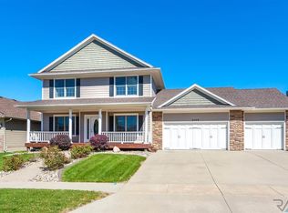 3148 S Newcastle Ct, Sioux Falls, SD 57110
