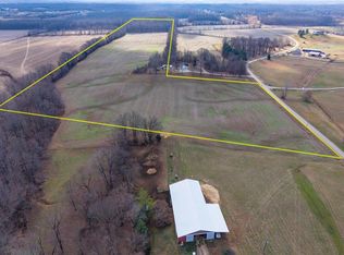 9705 Parks Rd, Utica, KY 42376