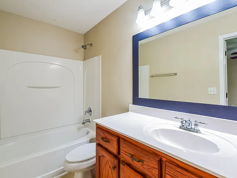 8035 Park Pike Dr — Photo 12