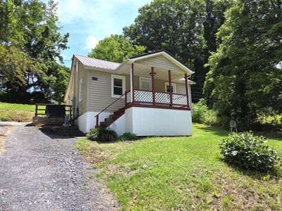 135 Market Rd, Rich Creek, VA, 24147