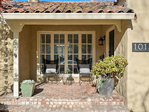 4th image of 1018 Carolyn Ave