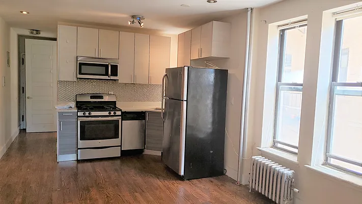 Rented by The Hamilton Group | media 8