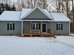 11225 Whippoorwill Ln, Amelia Court House, VA 23002