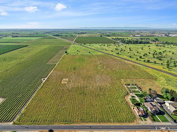 2nd image of 3824 W Sargent Rd