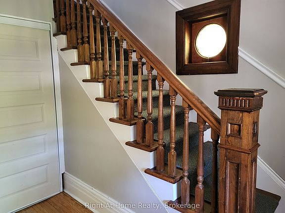 2nd image of 12 Mercer St