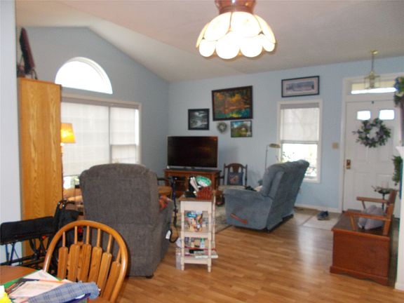 2nd image of 11303 Dawn Dr
