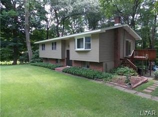 4536 Springdale Ln, Stroudsburg, PA 18360