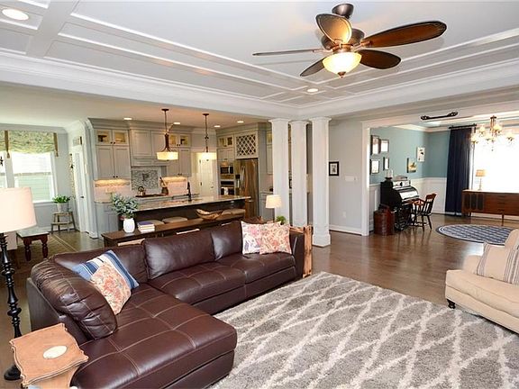 4th image of 3745 Willow Glenn Cir