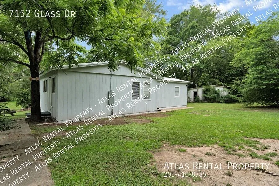 Rock Creek 3 Bedroom/2 Bath Move in Ready! Pet Friendly — Photo 3
