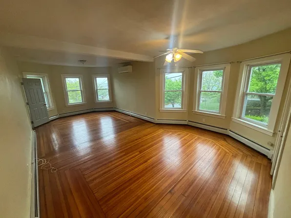 48 Pratt St #1, Providence, RI 02906