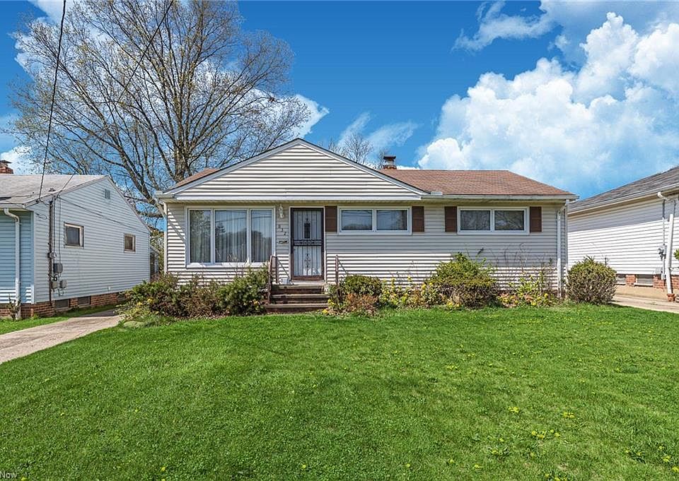 1st image of 832 McKinley Ave