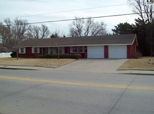403 S Maxwell St, McPherson, KS 67460