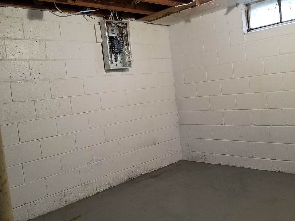 2nd image of 19737 Bentler St