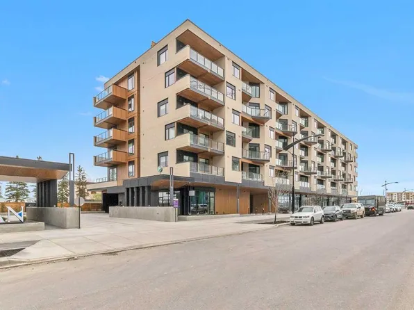 8230 S Broadcast Ave SW #516, Calgary, AB T3H 3V6