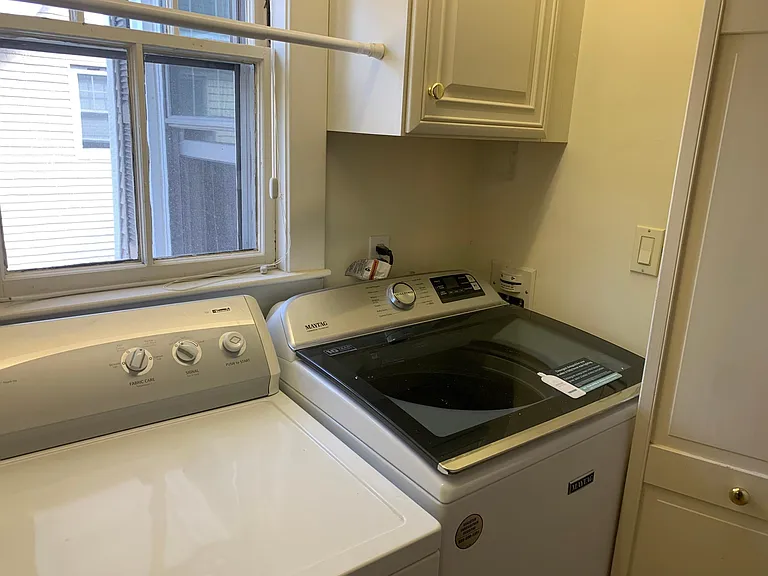 449 Washington St #2 — Photo 33