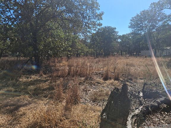 5th image of 321 Lost Trail