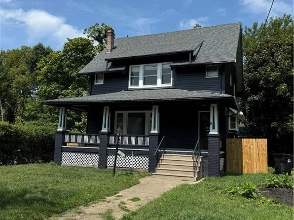 10803 Grantwood Ave, Cleveland, OH 44108