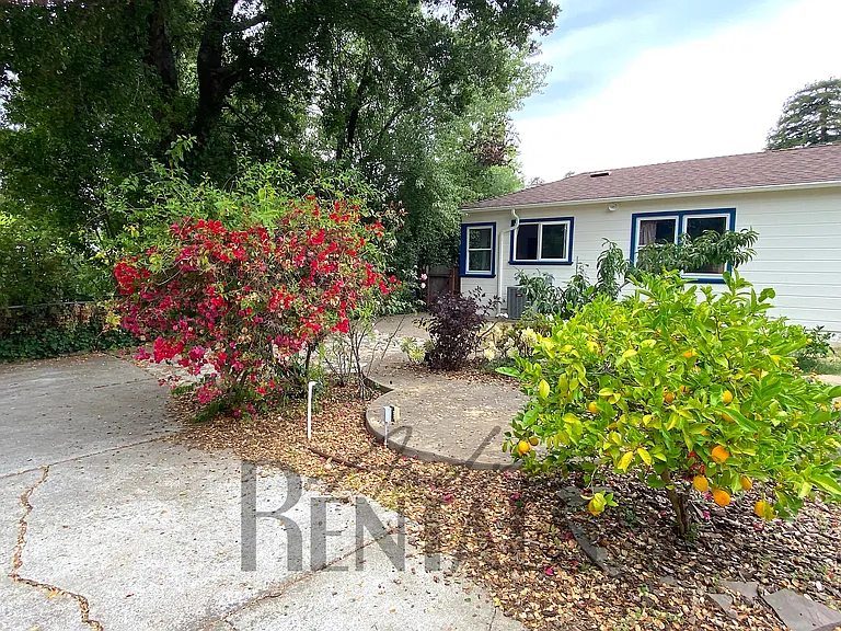 3239 Sylvan Ave — Photo 21